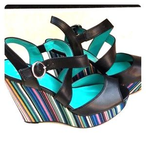 Kenneth Cole Wedge Striped Sandals